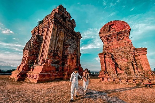 Th&aacute;p B&aacute;nh &Iacute;t thuộc cụm th&aacute;p Chăm l&acirc;u đời ở Quy Nhơn