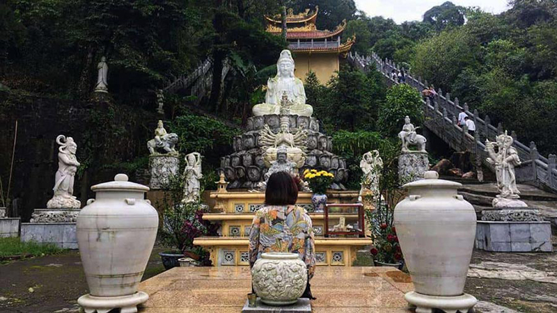 Đi lễ đền Bà Chúa Thượng Ngàn để cầu một năm bình an, hạnh phúc Đi lễ đền Bà Chúa Thượng Ngàn để cầu một năm bình an, hạnh phúc