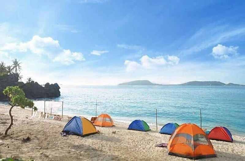 Xe điện l&agrave; phương tiện di chuyển tr&ecirc;n đảo L&yacute; Sơn rất thuận tiện