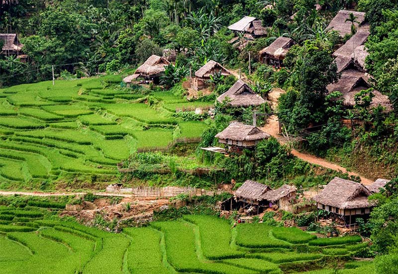 Bản Kho Mường vẫn còn giữ được nét hoang sơ, thơ mộng vốn có Bản Kho Mường vẫn còn giữ được nét hoang sơ, thơ mộng vốn có