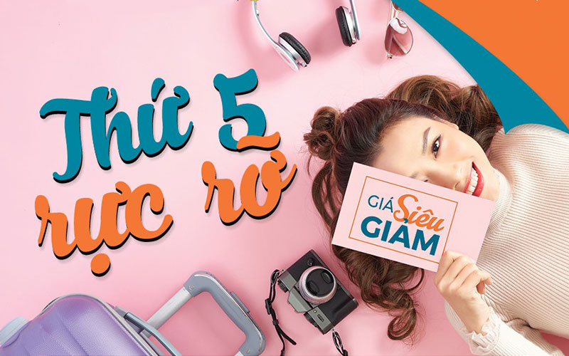 Hành khách hạng phổ thông luôn nhận được dịch vụ chăm sóc tận tình, chu đáo Hành khách hạng phổ thông luôn nhận được dịch vụ chăm sóc tận tình, chu đáo