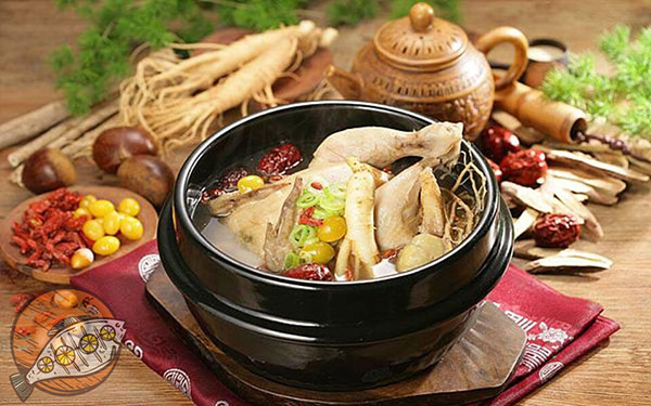 Samgyetang - G&agrave; tần s&acirc;m