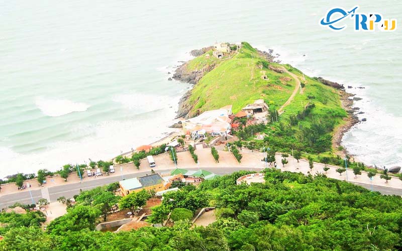 Mũi Nghinh Phong l&agrave; mũi đất vươn d&agrave;i nhất tại ph&iacute;a Nam của Vũng T&agrave;u