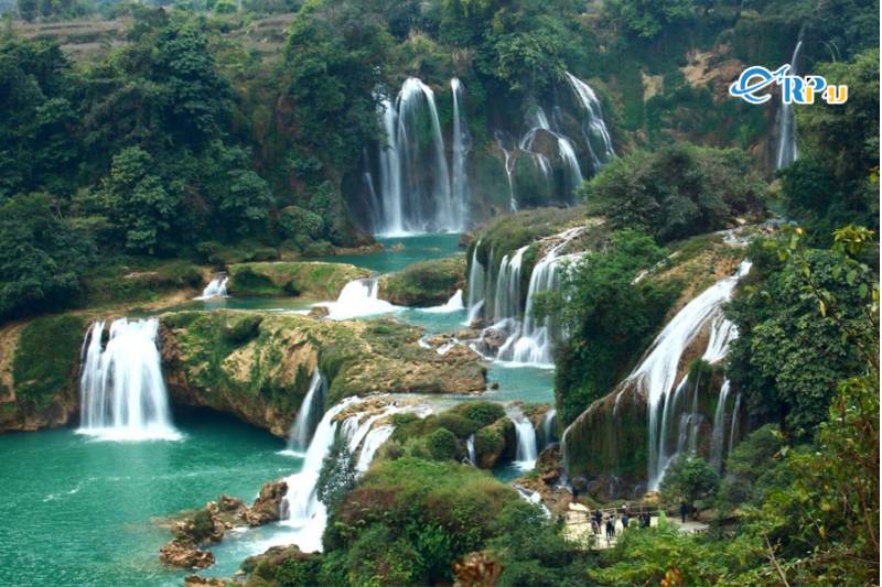Chi&ecirc;m ngưỡng những ngọn th&aacute;c h&ugrave;ng vĩ