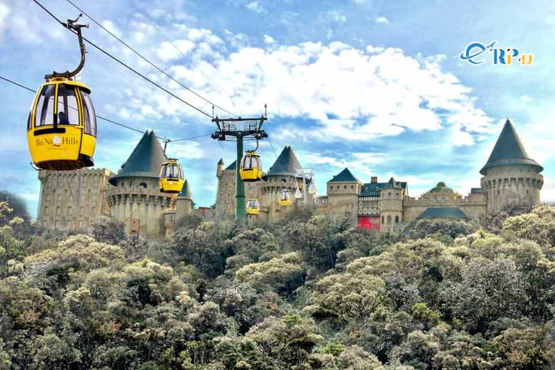 Đi B&agrave; N&agrave; Hills c&aacute;p treo