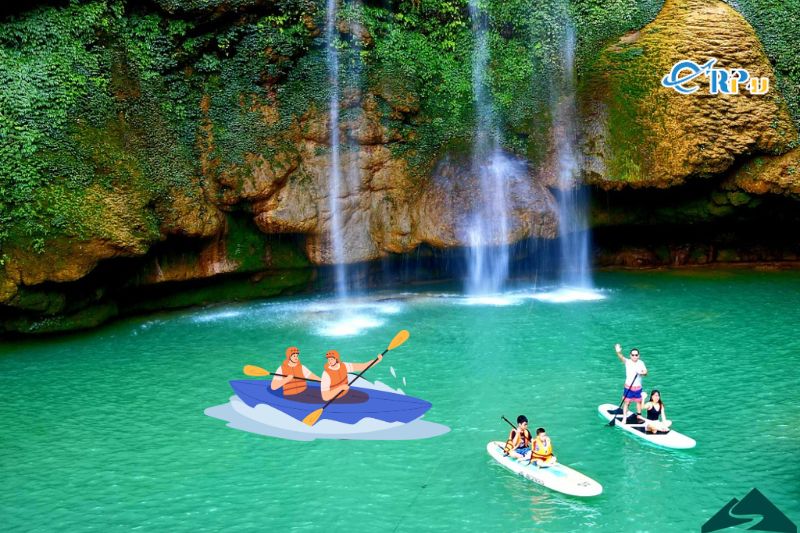 Ch&egrave;o thuyền kayak, xe đạp tr&ecirc;n nước