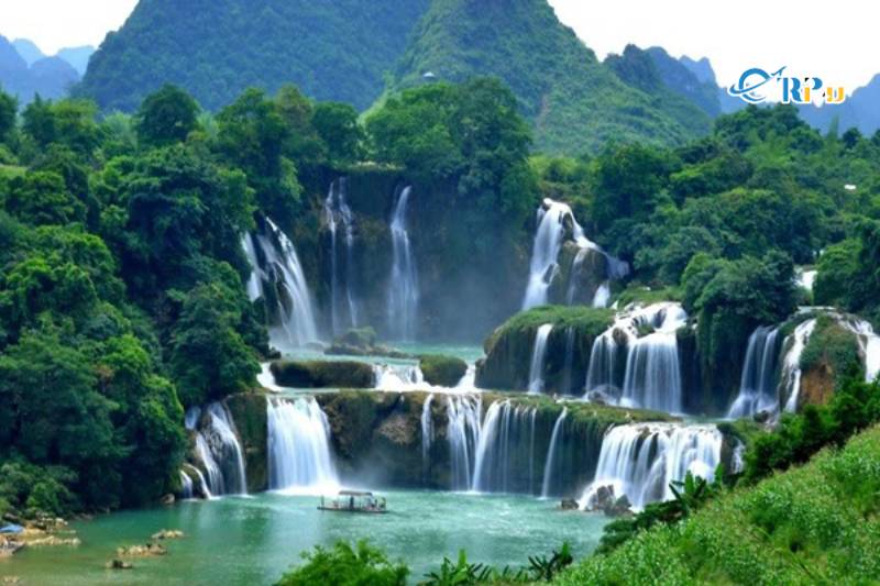 Th&aacute;c Bạc Sapa