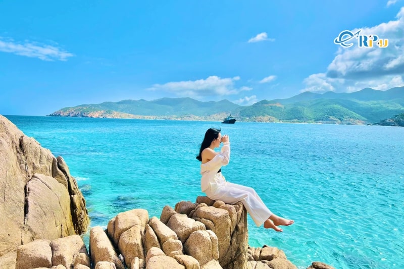 Đảo B&igrave;nh Hưng