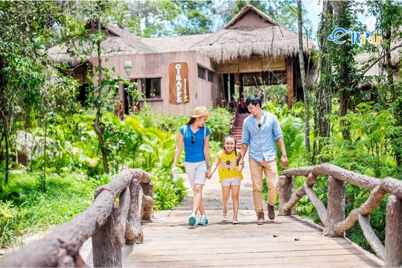 Nh&agrave; h&agrave;ng ở Safari Vinpearl Ph&uacute; Quốc
