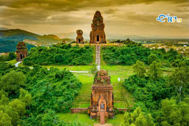 Đền thờ ch&iacute;nh (Kalan)