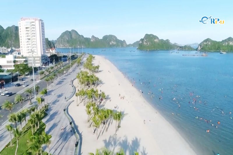B&atilde;i tắm H&ograve;n Gai