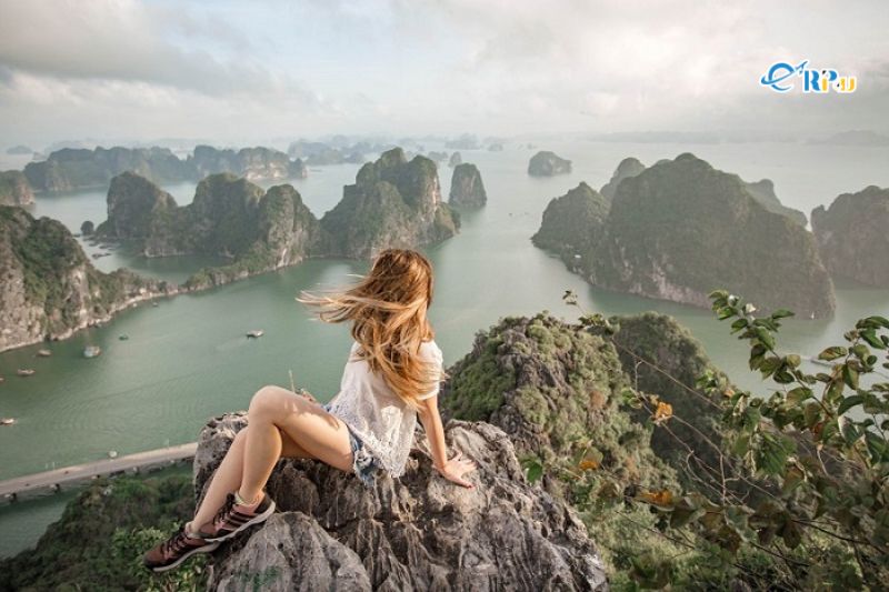 N&uacute;i B&agrave;i Thơ