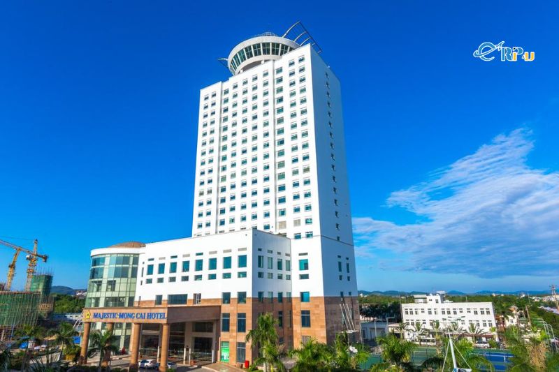Kh&aacute;ch sạn ở M&oacute;ng C&aacute;i