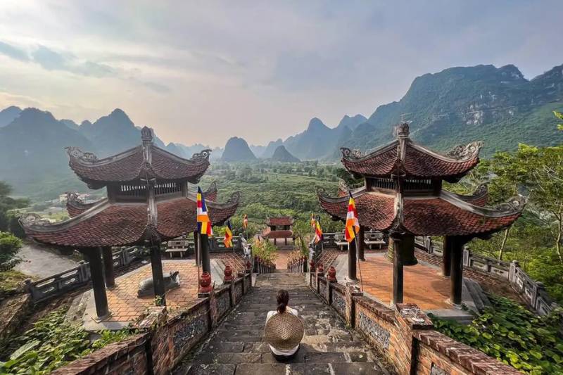 Ch&ugrave;a Phật t&iacute;ch Tr&uacute;c L&acirc;m Bản Giốc