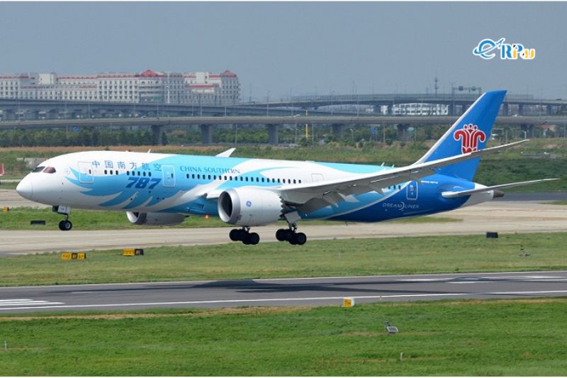 Đi đến Lệ Giang bằng m&aacute;y bay