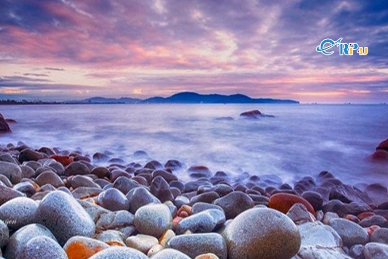 B&atilde;i tắm Ho&agrave;ng Hậu 