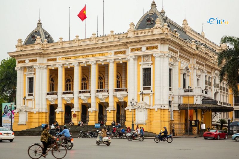 Nh&agrave; h&aacute;t Lớn H&agrave; Nội