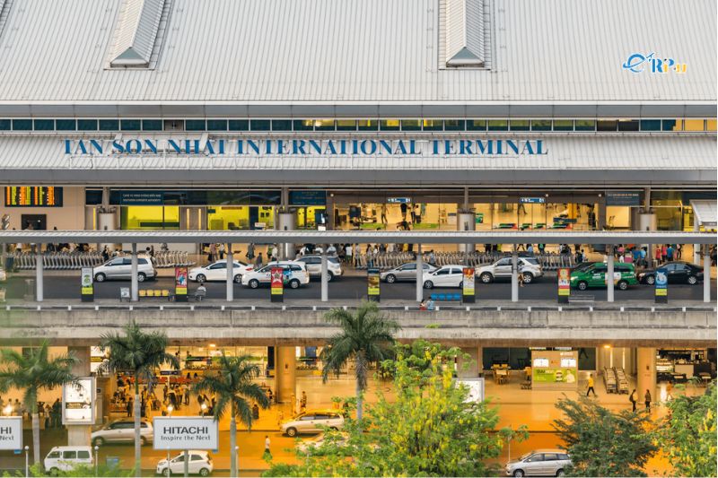 C&aacute;ch di chuyển đến s&acirc;n bay T&acirc;n Sơn Nhất?
