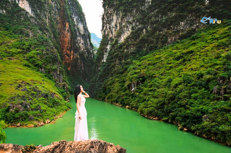 Gi&aacute; v&eacute; v&agrave;o Hẻm Tu Sản