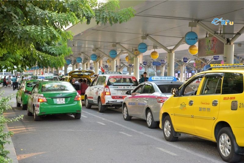 Đi bằng g&igrave; đến s&acirc;n bay T&acirc;n Sơn Nhất?
