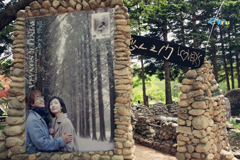 Ph&ograve;ng trưng b&agrave;y phim &ldquo;Bản T&igrave;nh Ca M&ugrave;a Đ&ocirc;ng&rdquo;