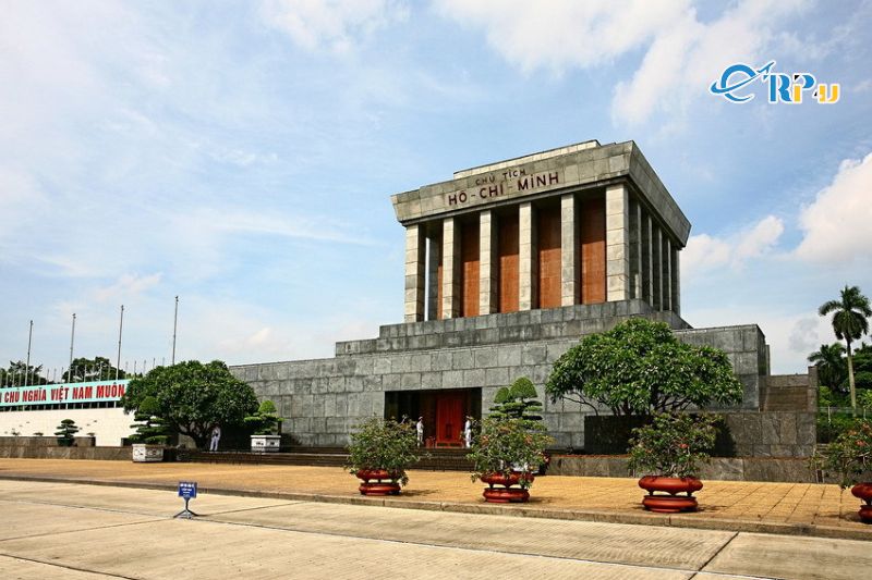 Quảng trường Ba Đ&igrave;nh
