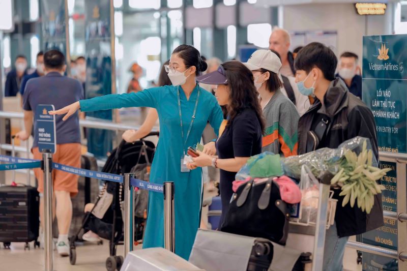 Những lưu &yacute; khi bay c&ugrave;ng Vietnam Airlines thời điểm Tết 2024