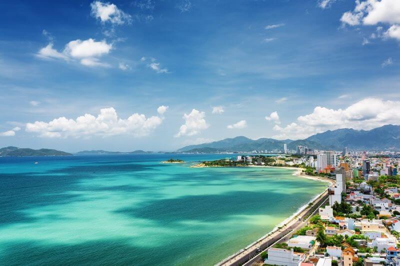 Thời điểm bay đến Nha Trang vắng v&agrave; &iacute;t người nhất