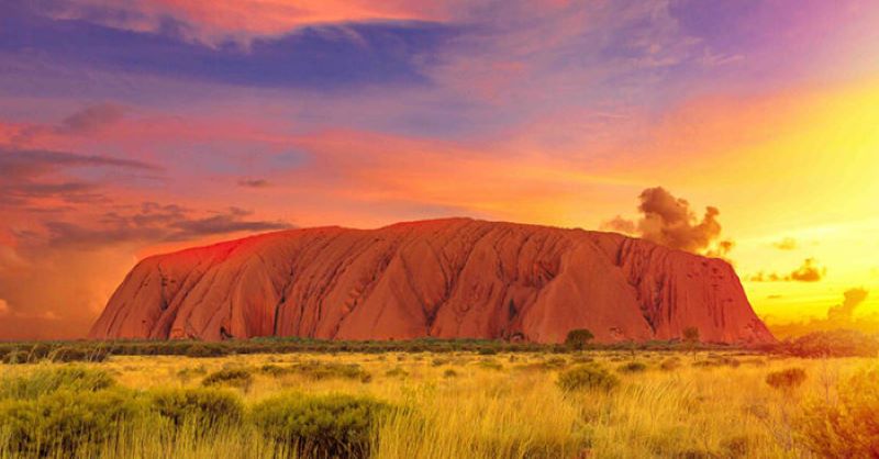 Uluru - Kỳ quan ấn tượng nhất h&agrave;nh tinh