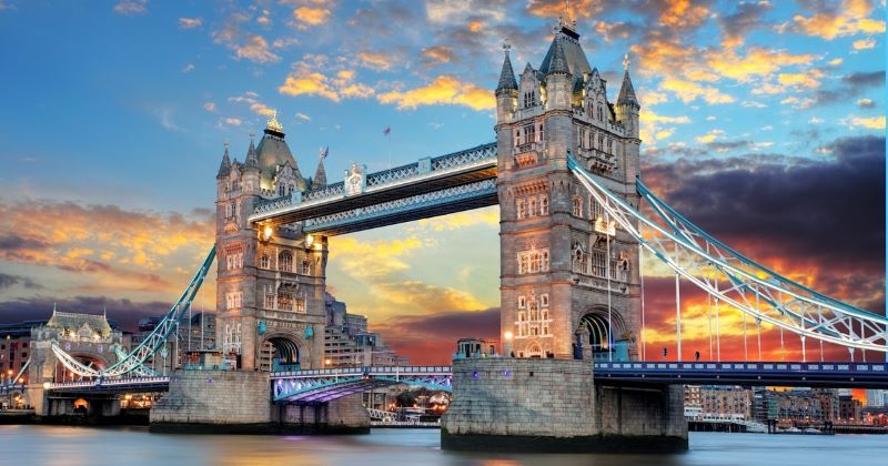 Cầu xoay Tower Bridge - Biểu tượng nổi tiếng của Anh Cầu xoay Tower Bridge - Biểu tượng nổi tiếng của Anh