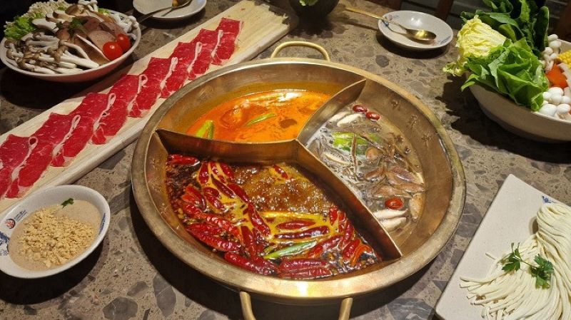 Thưởng thức ẩm thực địa phương núi tuyết Kiệu Tử Thưởng thức ẩm thực địa phương núi tuyết Kiệu Tử