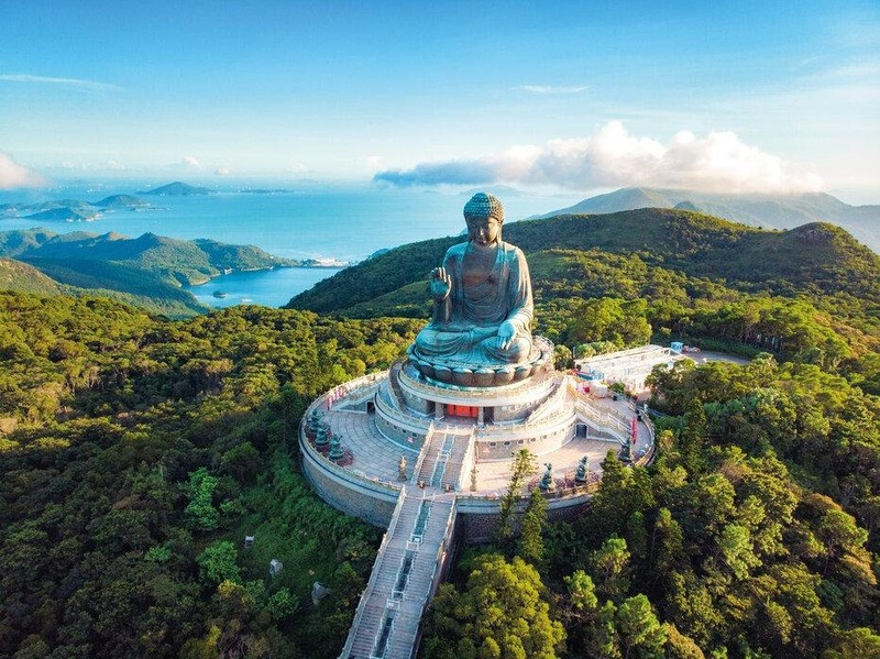 Tượng phật Thi&ecirc;n T&acirc;n Hồng K&ocirc;ng