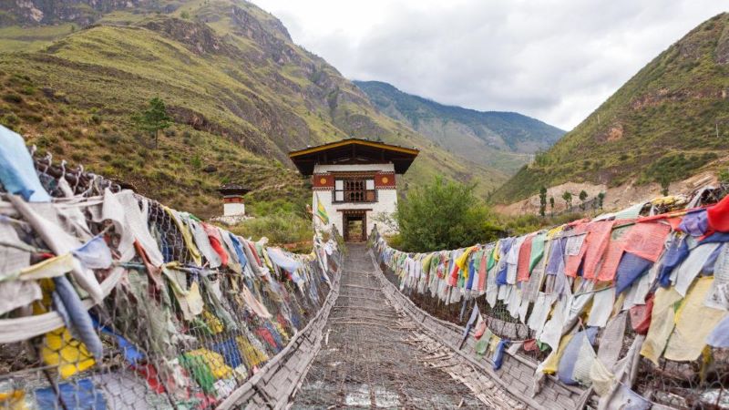 Những thuận lợi và khó khăn khi tới Bhutan du lịch hoặc sinh sống Những thuận lợi và khó khăn khi tới Bhutan du lịch hoặc sinh sống