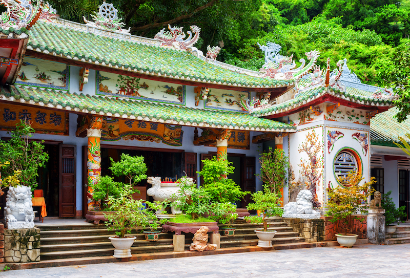 Chùa Linh Ứng có gì hấp dẫn? Chùa Linh Ứng có gì hấp dẫn?