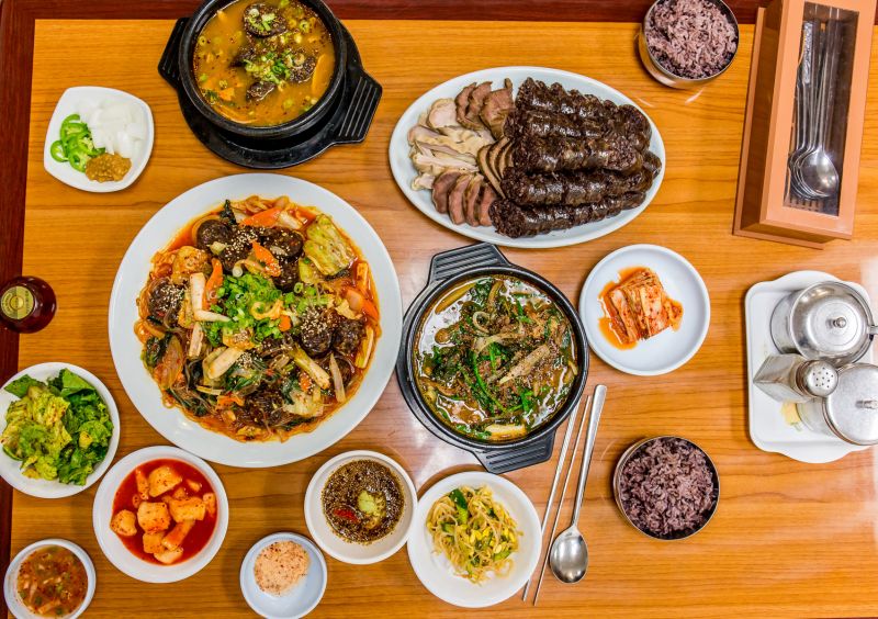 Top những m&oacute;n ăn truyền thống nổi tiếng khi gh&eacute; thăm Gyeongbok, H&agrave;n Quốc