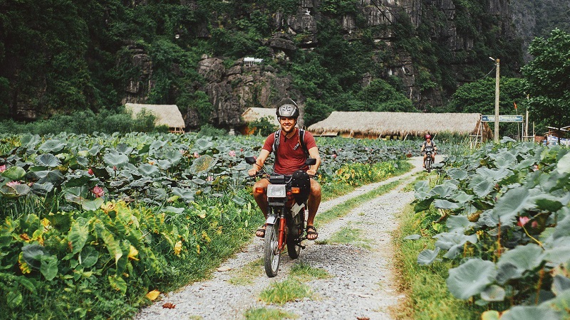 Phương tiện di chuyển tại khu du lịch Ninh Bình Phương tiện di chuyển tại khu du lịch Ninh Bình