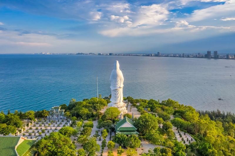 Cách di chuyển đến chùa Linh Ứng Cách di chuyển đến chùa Linh Ứng