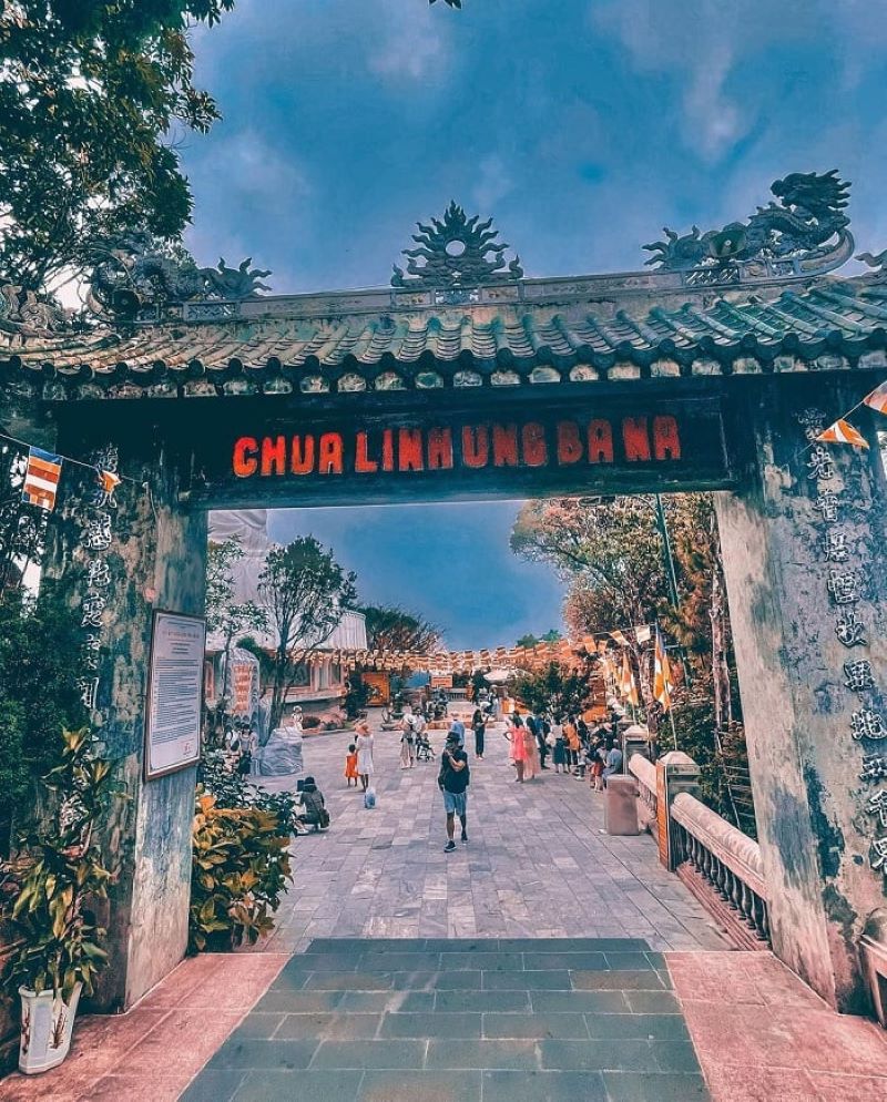 Giới thiệu về chùa Linh Ứng Giới thiệu về chùa Linh Ứng