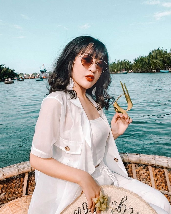 Đừng quên làm những món đồ lưu niệm nhỏ xinh từ lá dừa nhé Đừng quên làm những món đồ lưu niệm nhỏ xinh từ lá dừa nhé