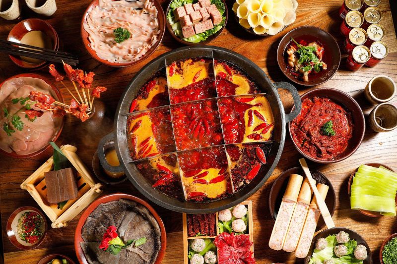 Ăn g&igrave; khi tới Tr&ugrave;ng Kh&aacute;nh du lịch?