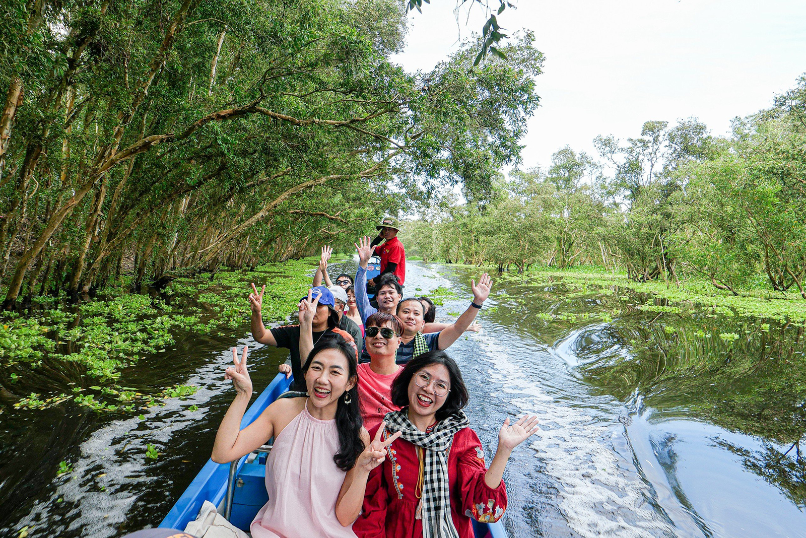 Kh&aacute;m ph&aacute; c&aacute;c điểm đến đầy th&uacute; vị tại Tour du lịch miền T&acirc;y