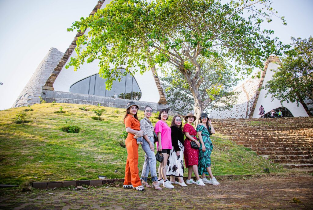 Khám phá Tây Nguyên đại ngàn cùng tour trọn gói tại Vnbuy Khám phá Tây Nguyên đại ngàn cùng tour trọn gói tại Vnbuy