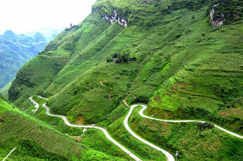 Con đ&egrave;o M&atilde; Phục đầy th&aacute;ch thức với c&aacute;c "phượt thủ"