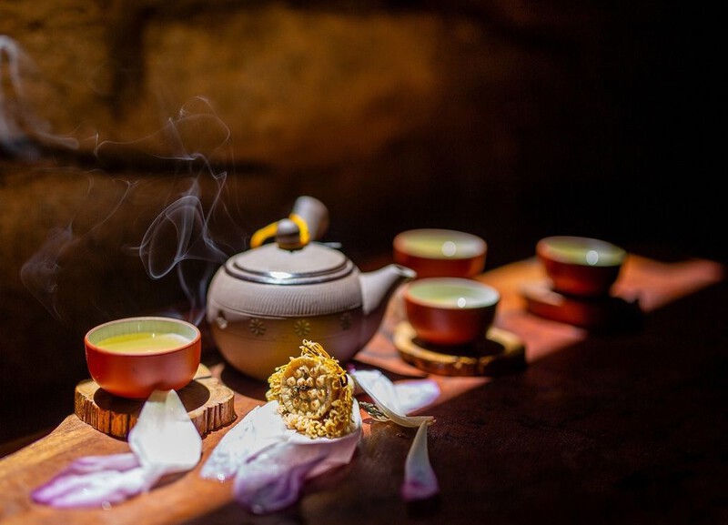 Trà Sen Tây Hồ cũng là một thức uống nổi tiếng Trà Sen Tây Hồ cũng là một thức uống nổi tiếng