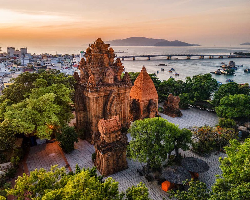 Tháp bà Ponagar Tháp bà Ponagar