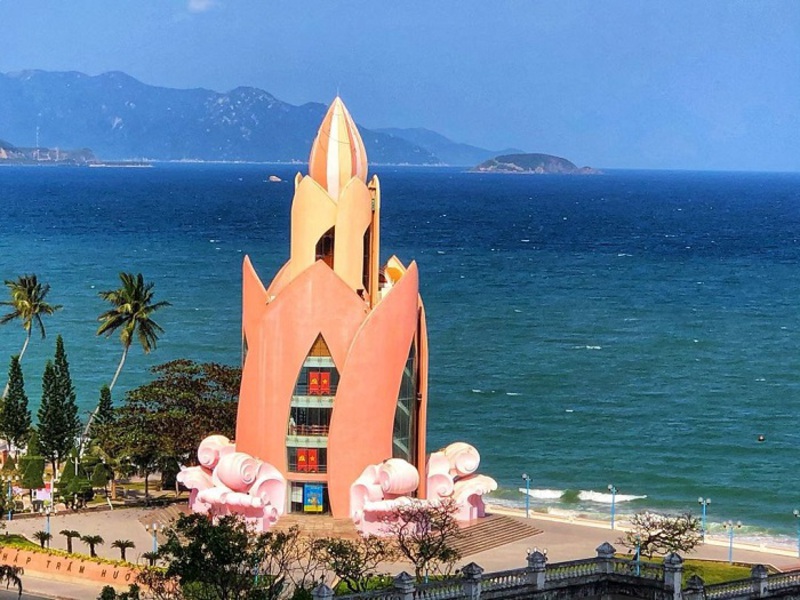 Tháp Trầm Hương Tháp Trầm Hương