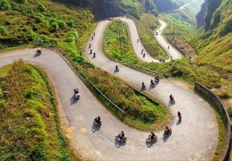 Thời tiết tuyệt vời để khám phá đèo Mã Pí Lèng Thời tiết tuyệt vời để khám phá đèo Mã Pí Lèng