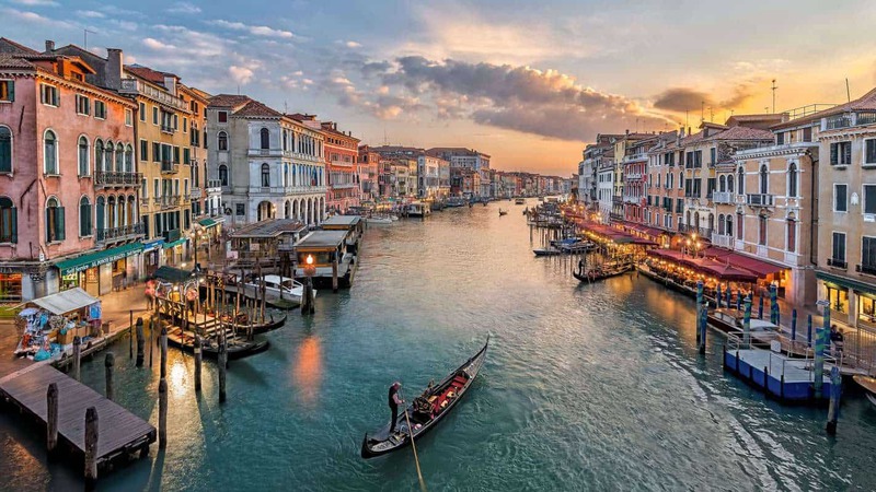 Venice dịu d&agrave;ng nắng thu