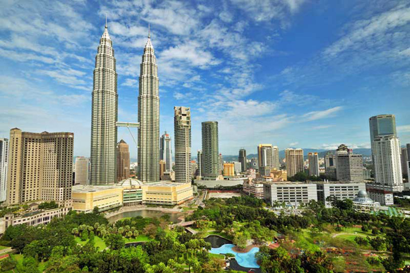 Th&aacute;p đ&ocirc;i Petronas