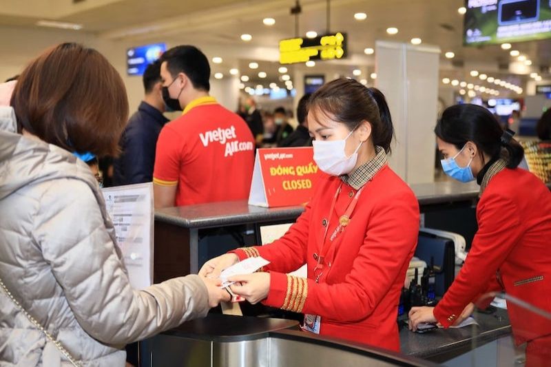 Hủy v&eacute; bằng c&aacute;ch li&ecirc;n hệ hotline h&atilde;ng